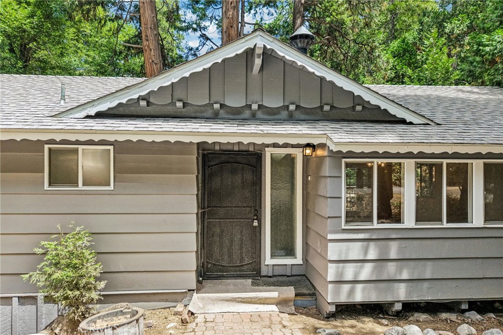 24978 Faulhorn Property Photo 6