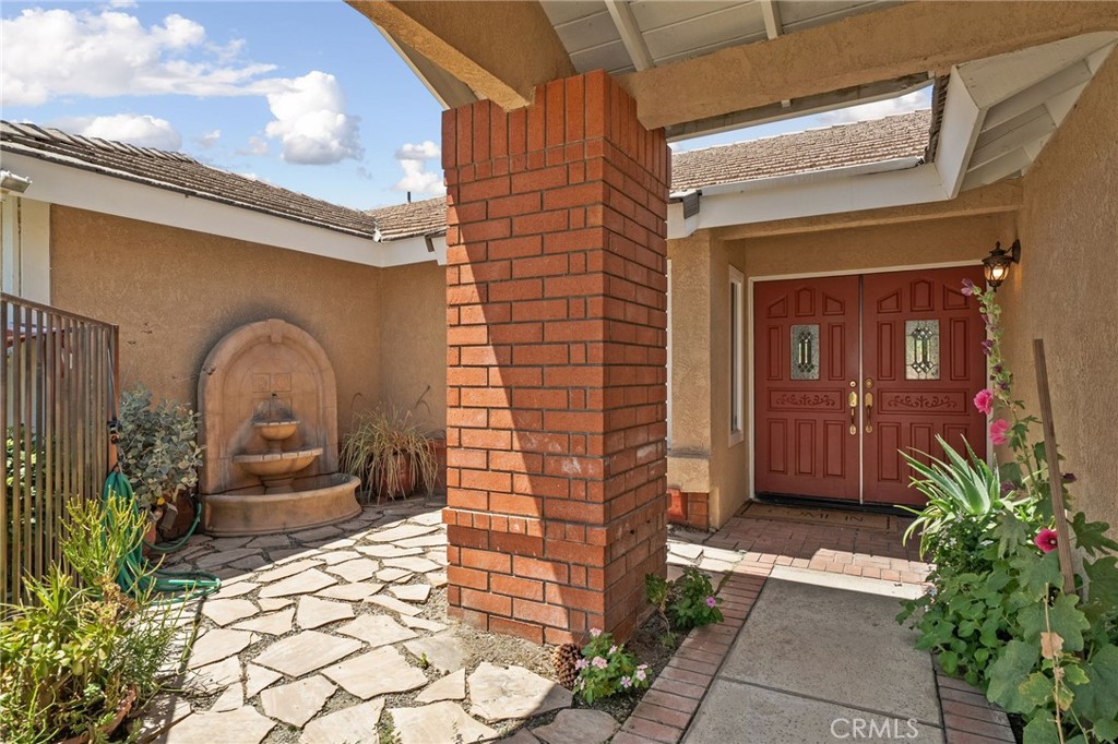 10158 Woodridge Property Photo 2
