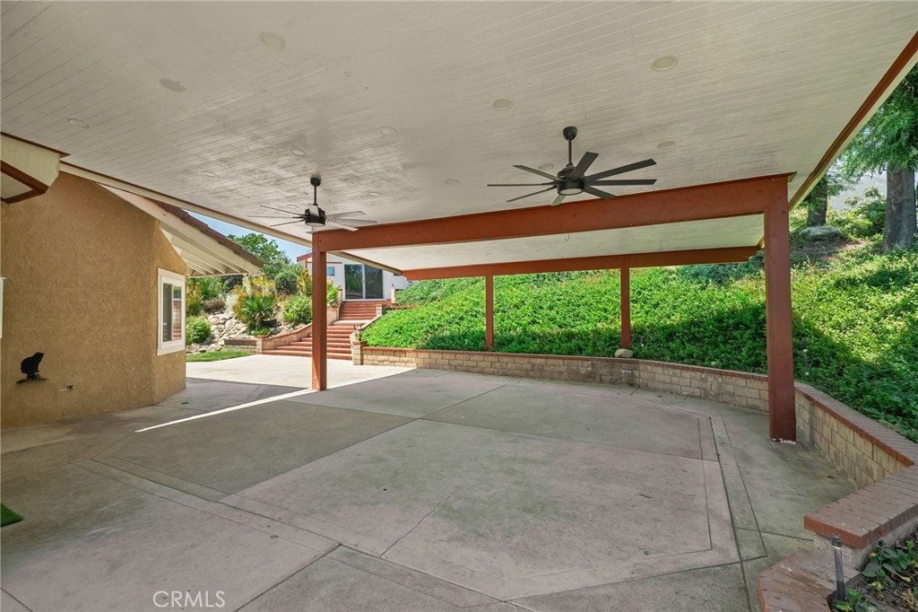 10158 Woodridge Property Photo 16