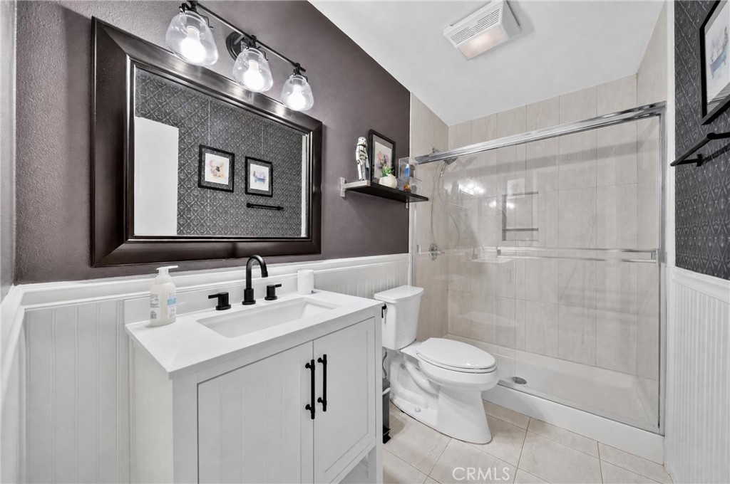 579 Aurora Property Photo 10