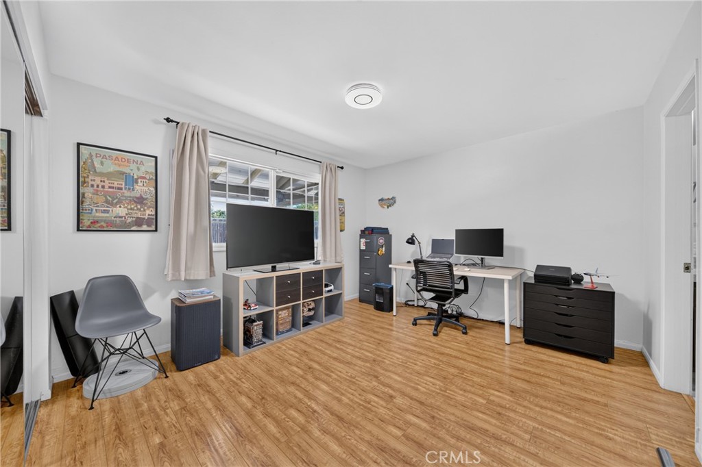 579 Aurora Property Photo 13