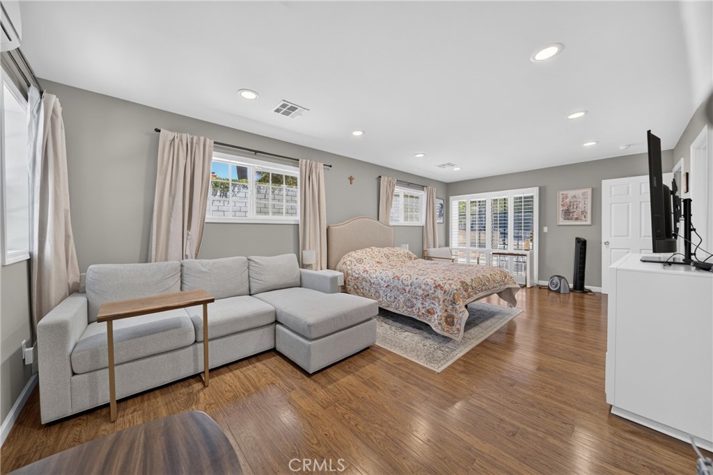 579 Aurora Property Photo 16