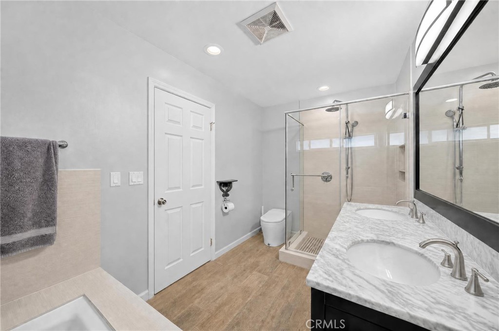 579 Aurora Property Photo 20
