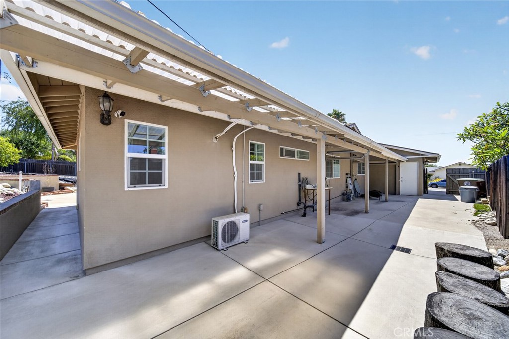 579 Aurora Property Photo 24