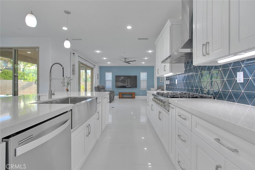 5924 Nisa Drive Property Photo 19