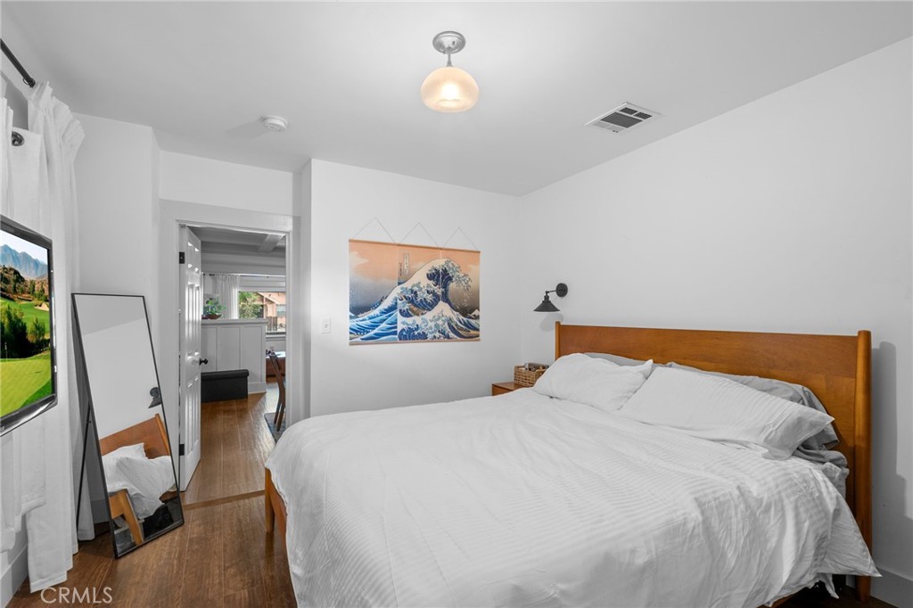 3858 S Hobart Boulevard Property Photo 25