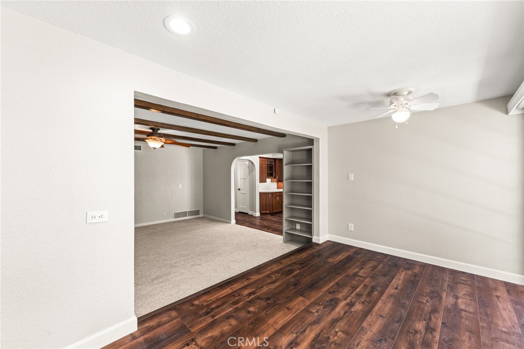 547 W 25th Property Photo 19