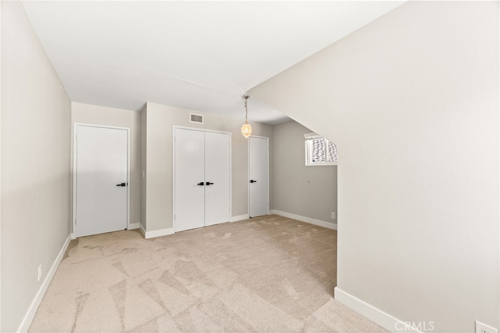 547 W 25th Property Photo 27