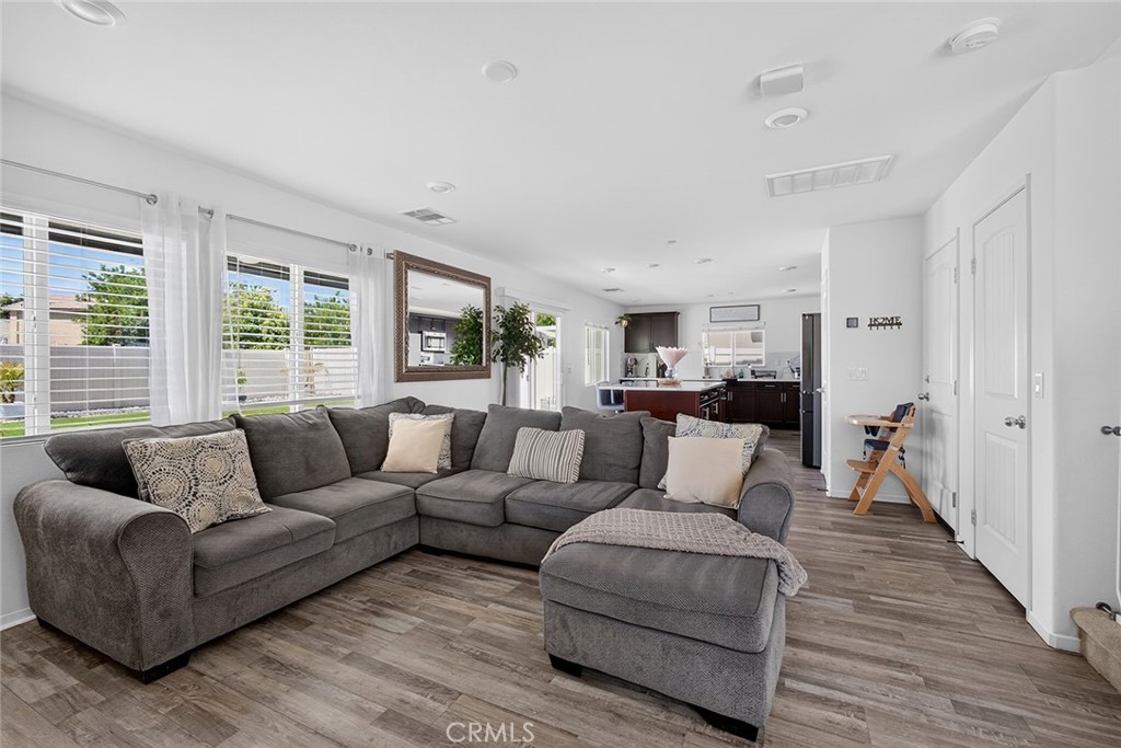758 Avenida Del Rio Property Photo 4
