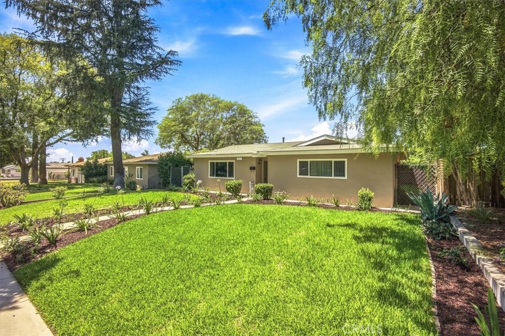 1317 5th Property Photo 3