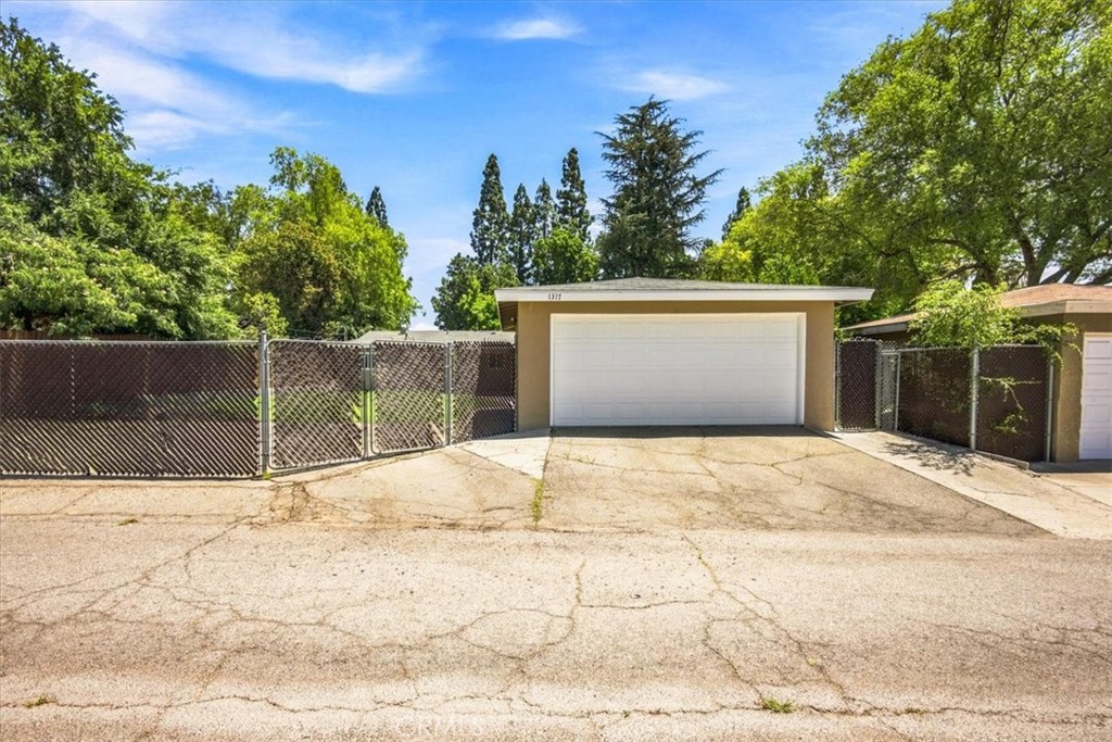 1317 5th Property Photo 33