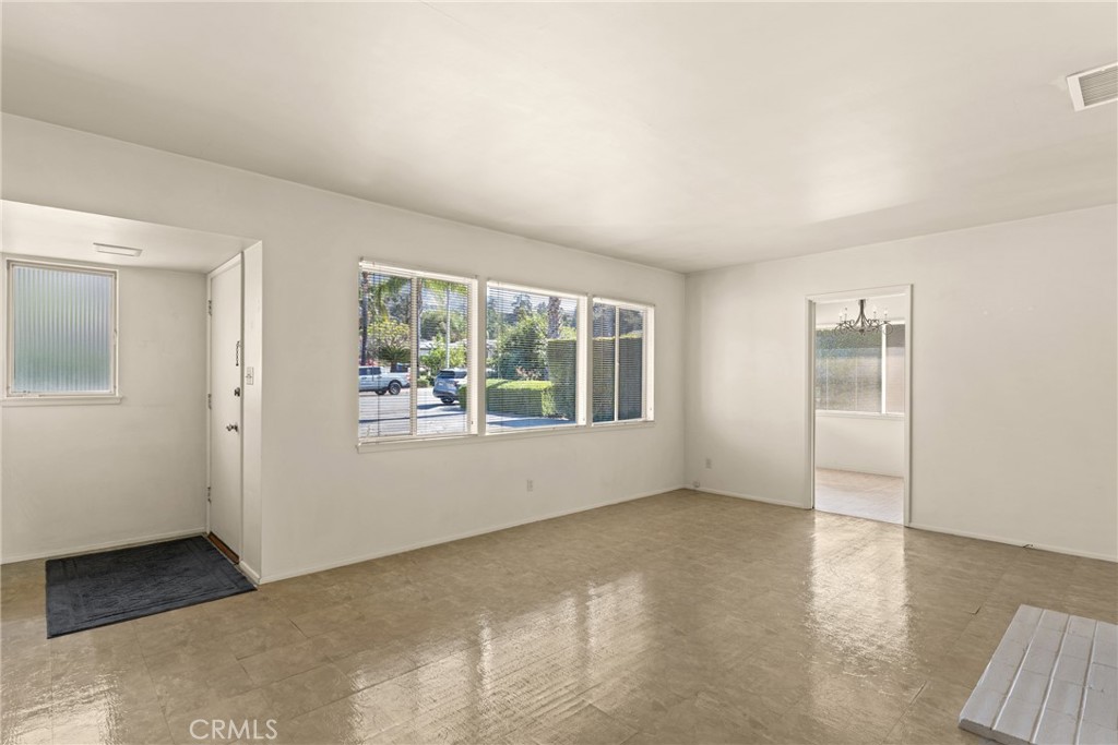 334 W Virginia Property Photo 6