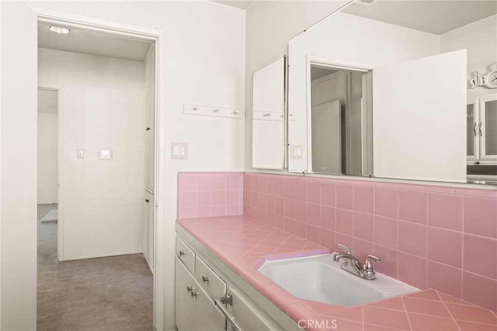 334 W Virginia Property Photo 19