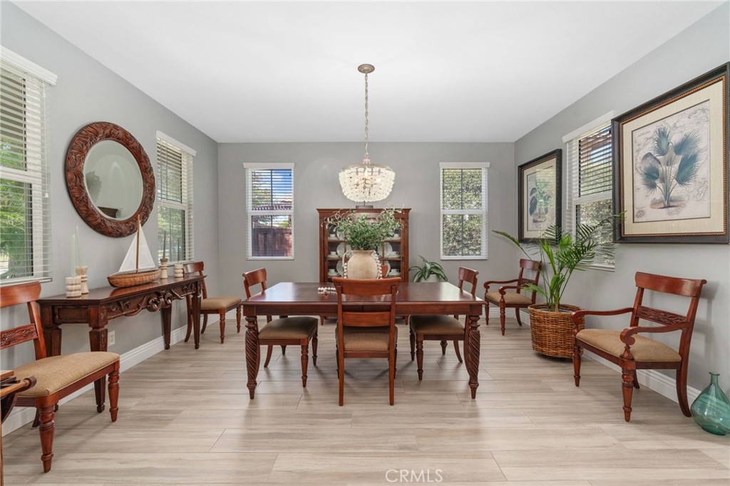 30180 Cheveley Park Property Photo 7