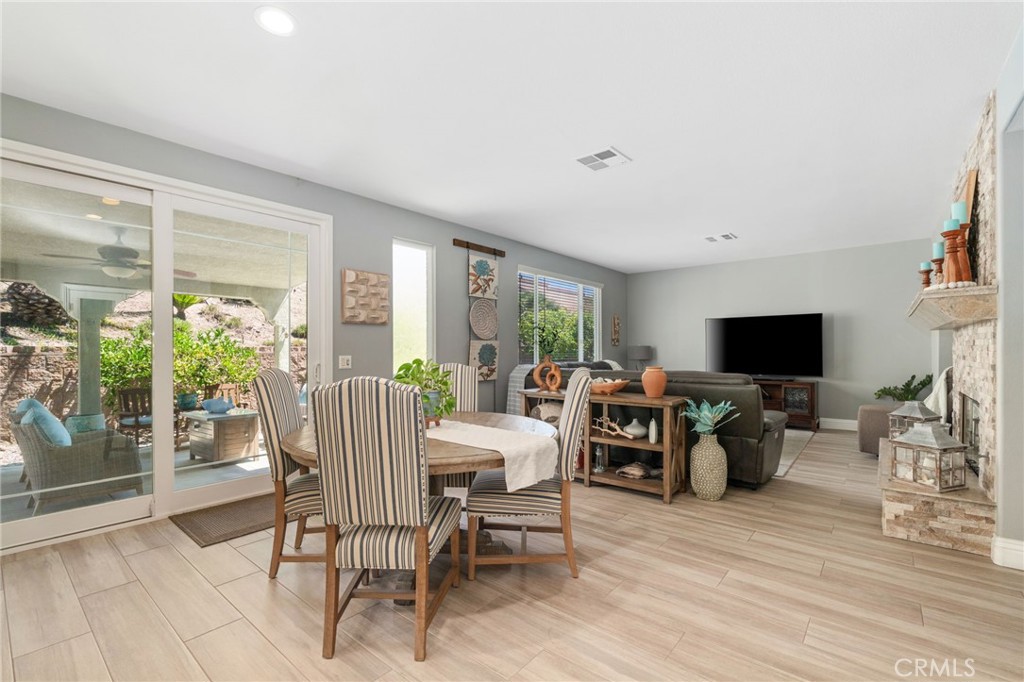 30180 Cheveley Park Property Photo 13