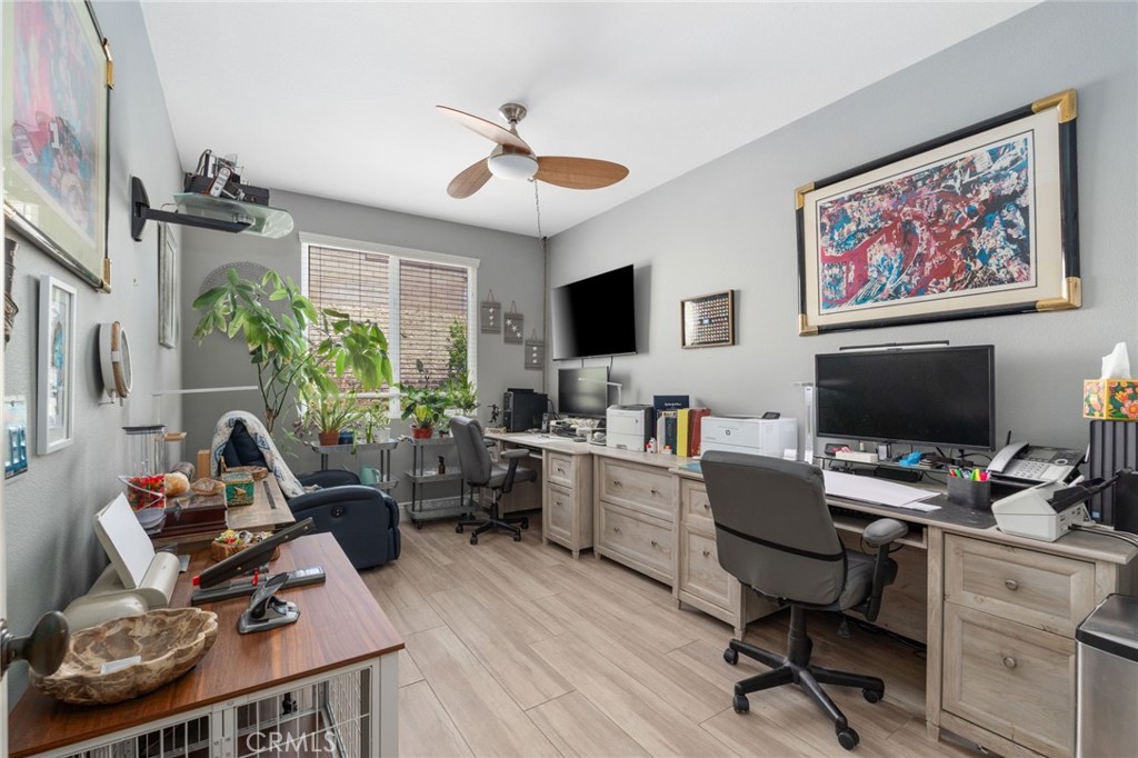 30180 Cheveley Park Property Photo 16