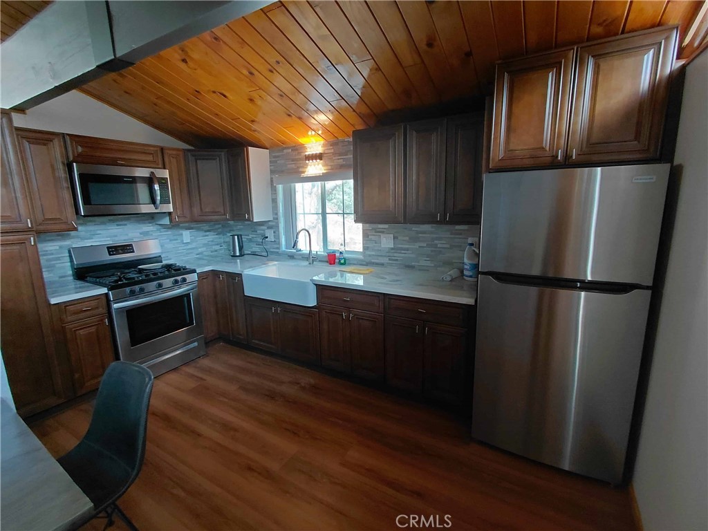 32987 Arrowbear Property Photo 8