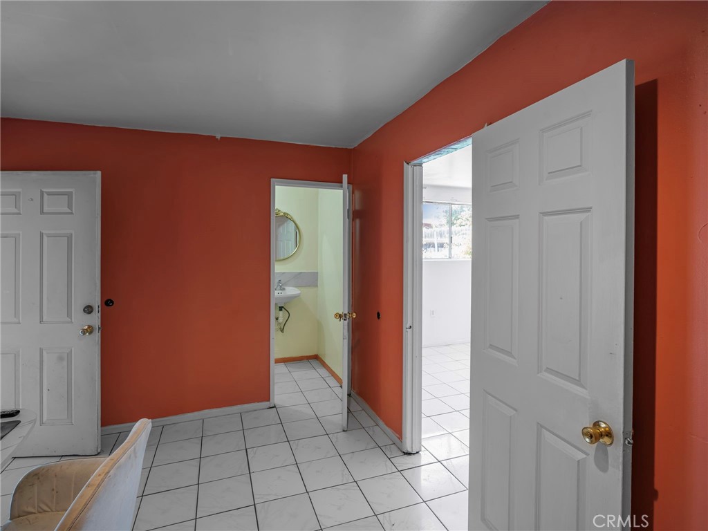 6958 37th Street Property Photo 10