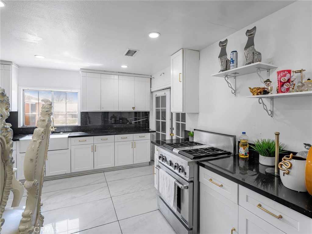 6958 37th Street Property Photo 19