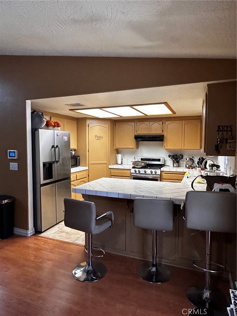 14168 Tu Su Property Photo 10