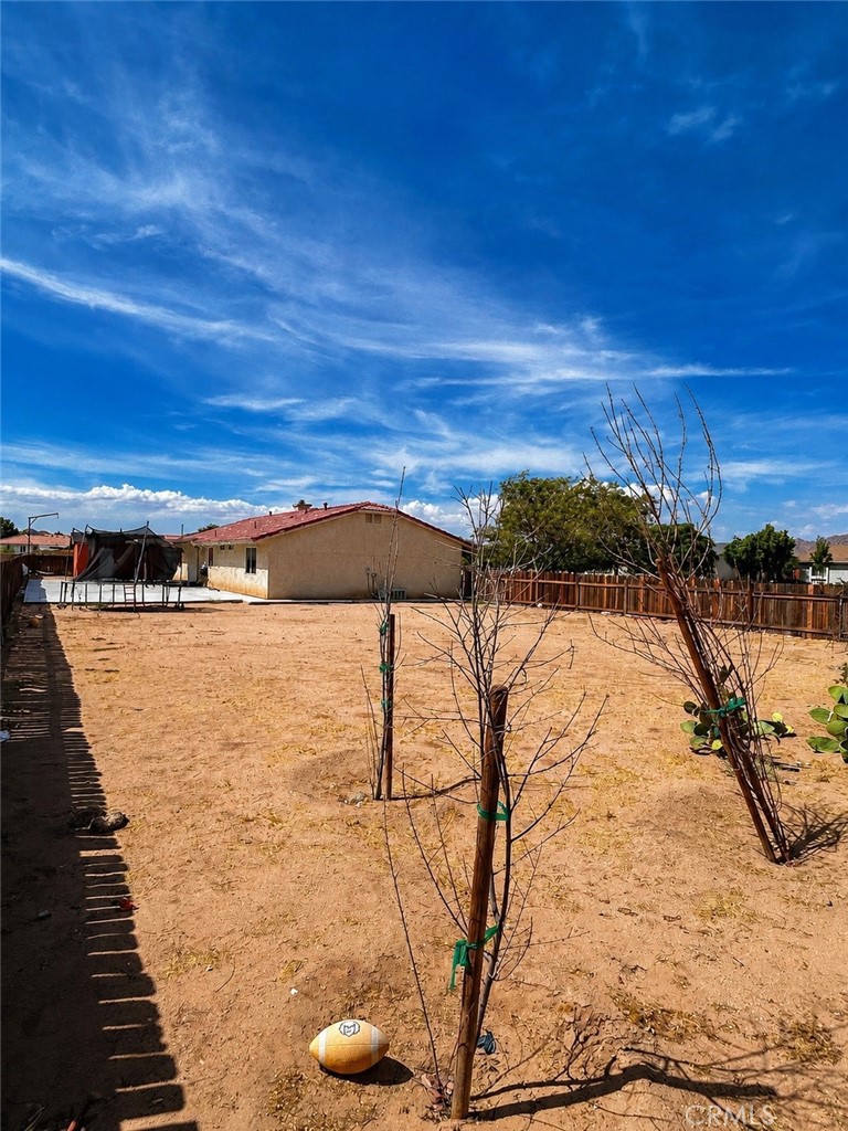 14168 Tu Su Property Photo 22