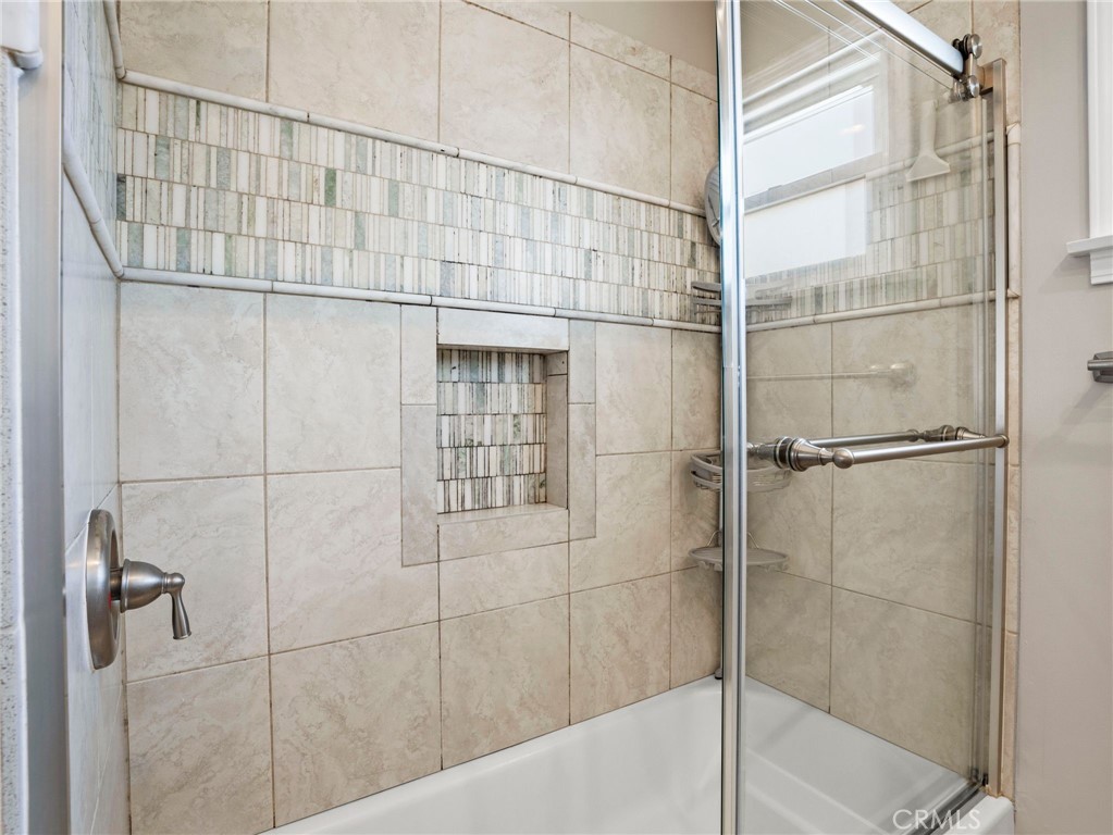 5736 Country Lane Property Photo 14