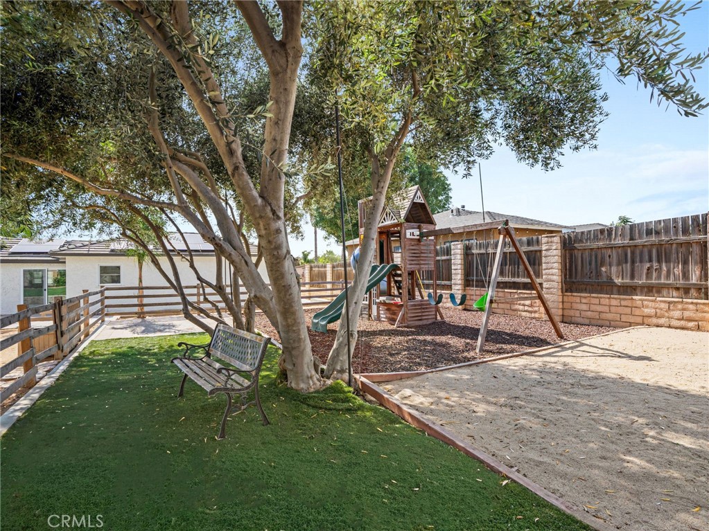 5736 Country Lane Property Photo 33