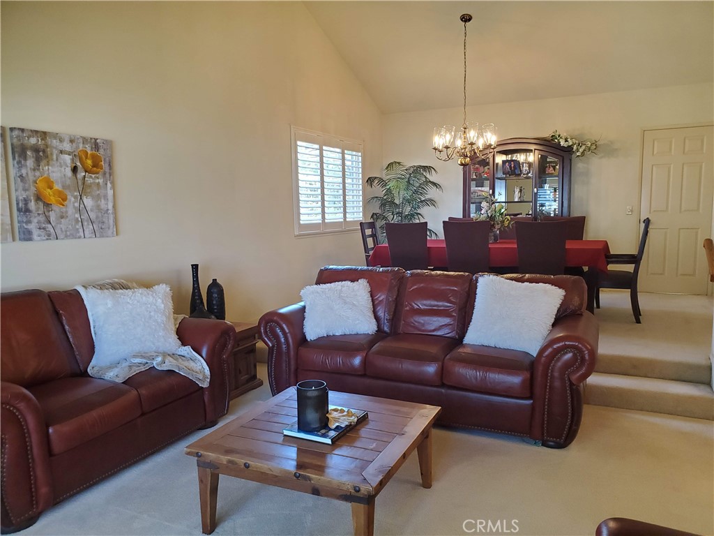 2046 N Kelly Property Photo 7