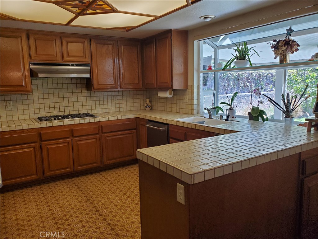 2046 N Kelly Property Photo 13