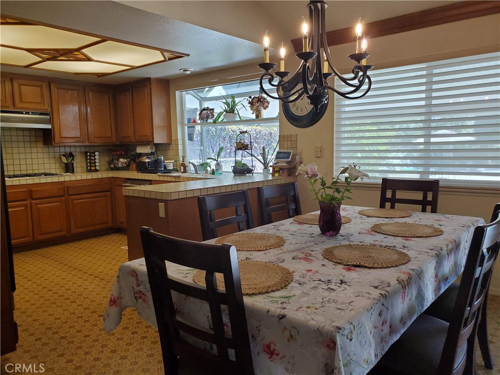 2046 N Kelly Property Photo 14