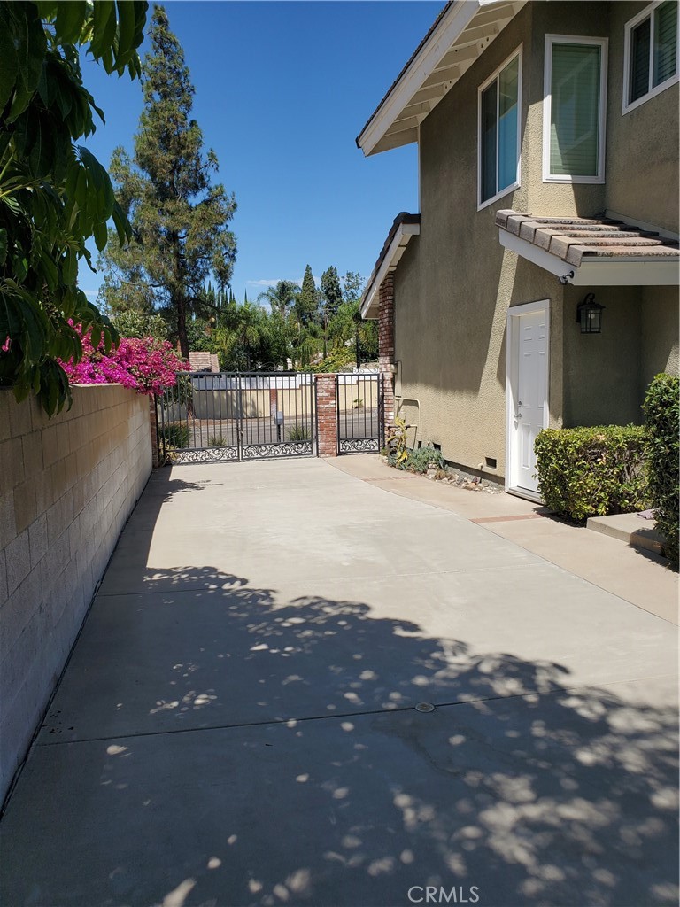 2046 N Kelly Property Photo 41