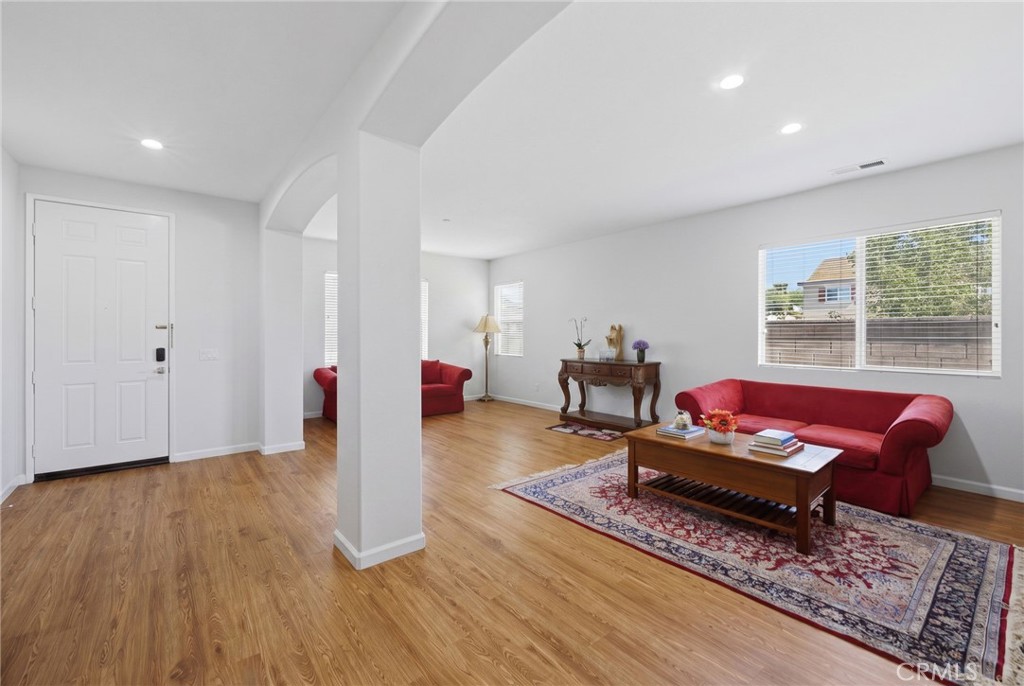 6383 Emerald Ridge Way Property Photo 4