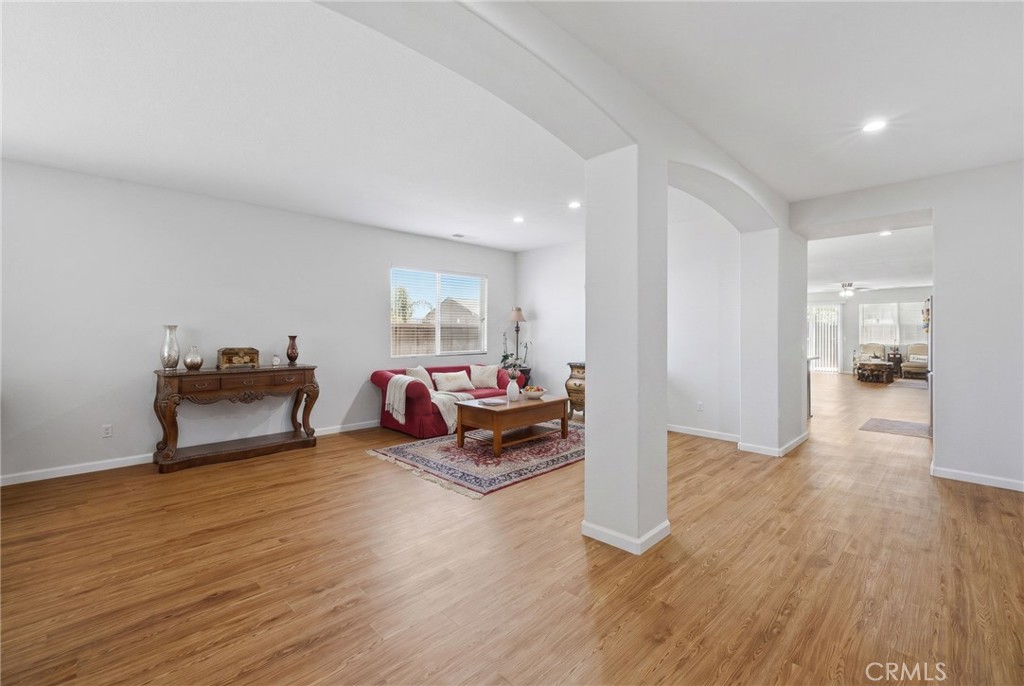 6383 Emerald Ridge Way Property Photo 5