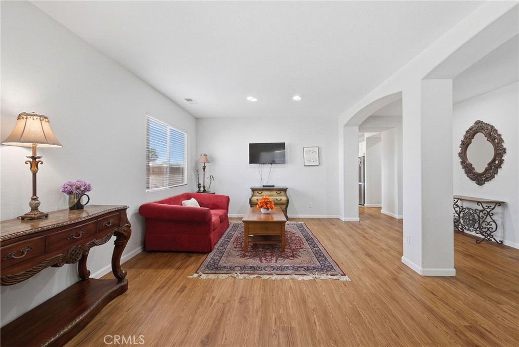 6383 Emerald Ridge Way Property Photo 6