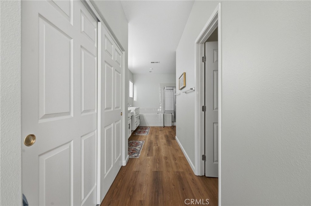 6383 Emerald Ridge Way Property Photo 14