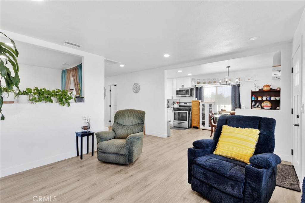 15109 Anacapa Road Property Photo 9