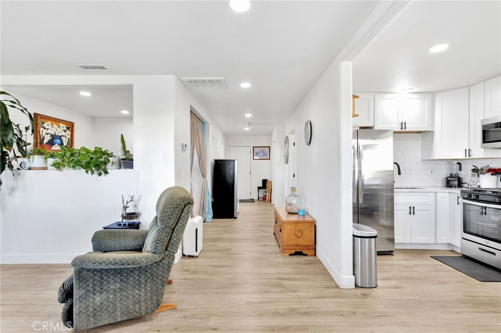 15109 Anacapa Road Property Photo 14