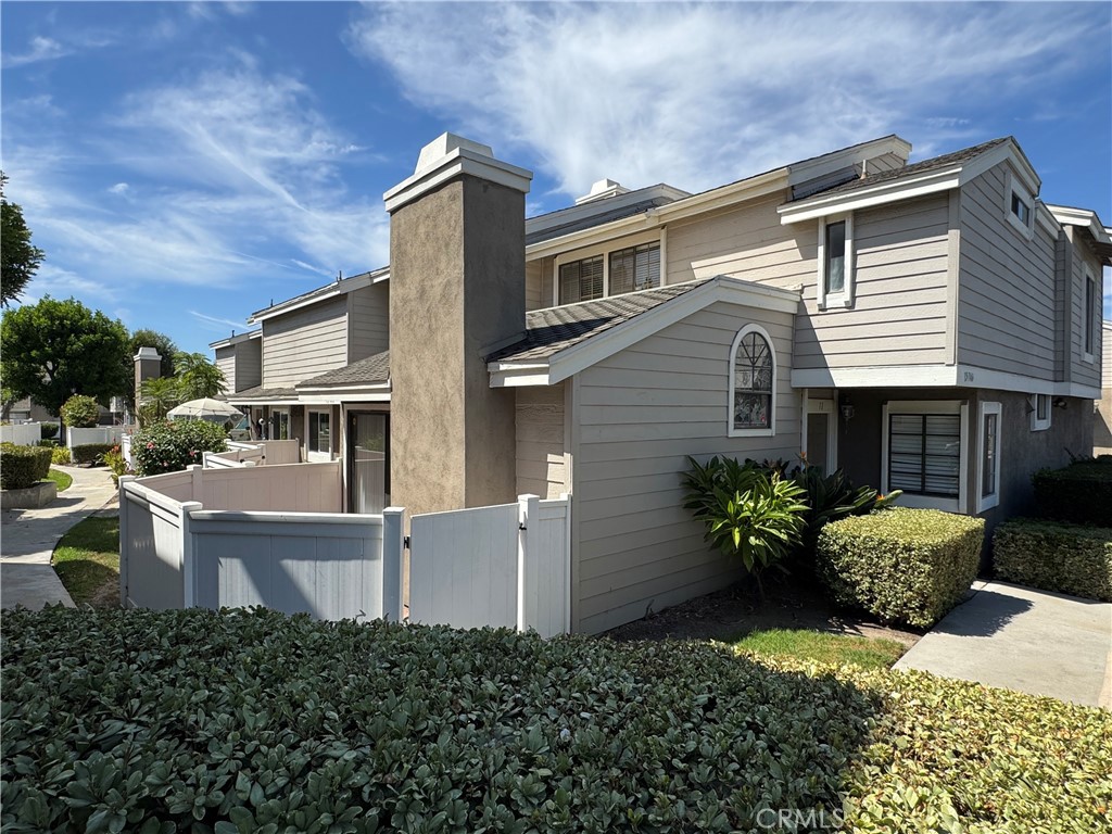 15746 Tetley 11 Property Photo 1
