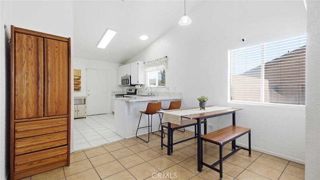 14128 Poplar Property Photo 11