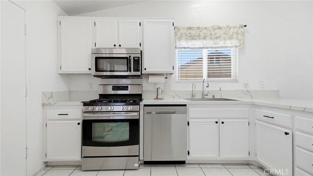 14128 Poplar Property Photo 16