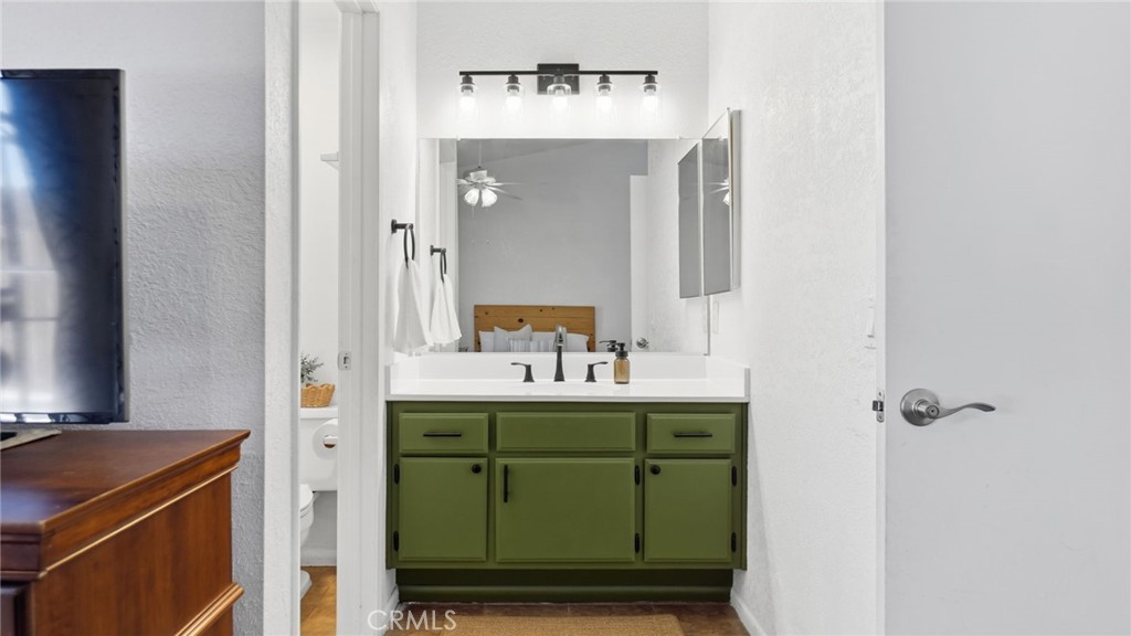 14128 Poplar Property Photo 24