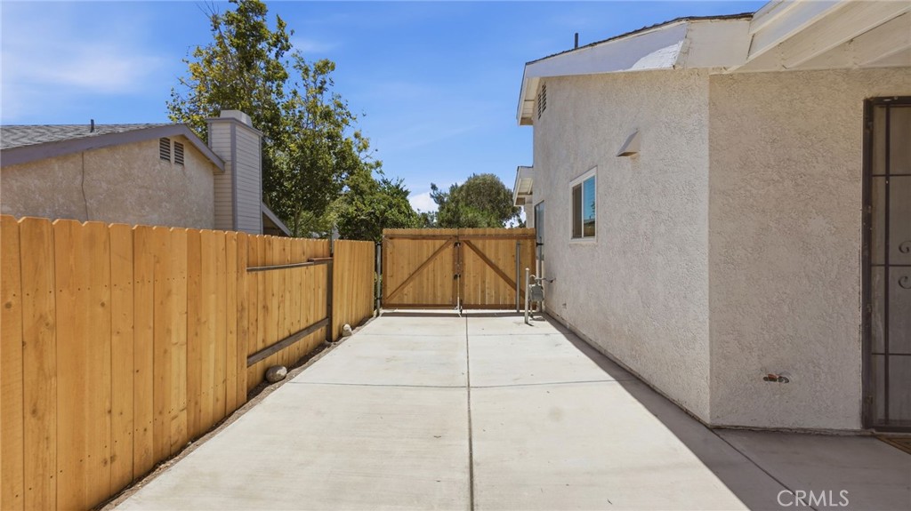 14128 Poplar Property Photo 39