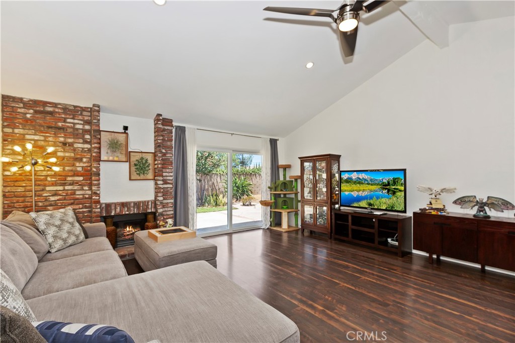 18842 Jane Circle Property Photo 3