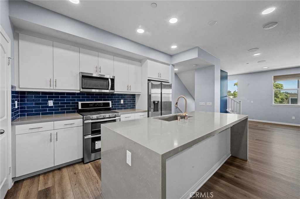 7819 Paxton Property Photo 3