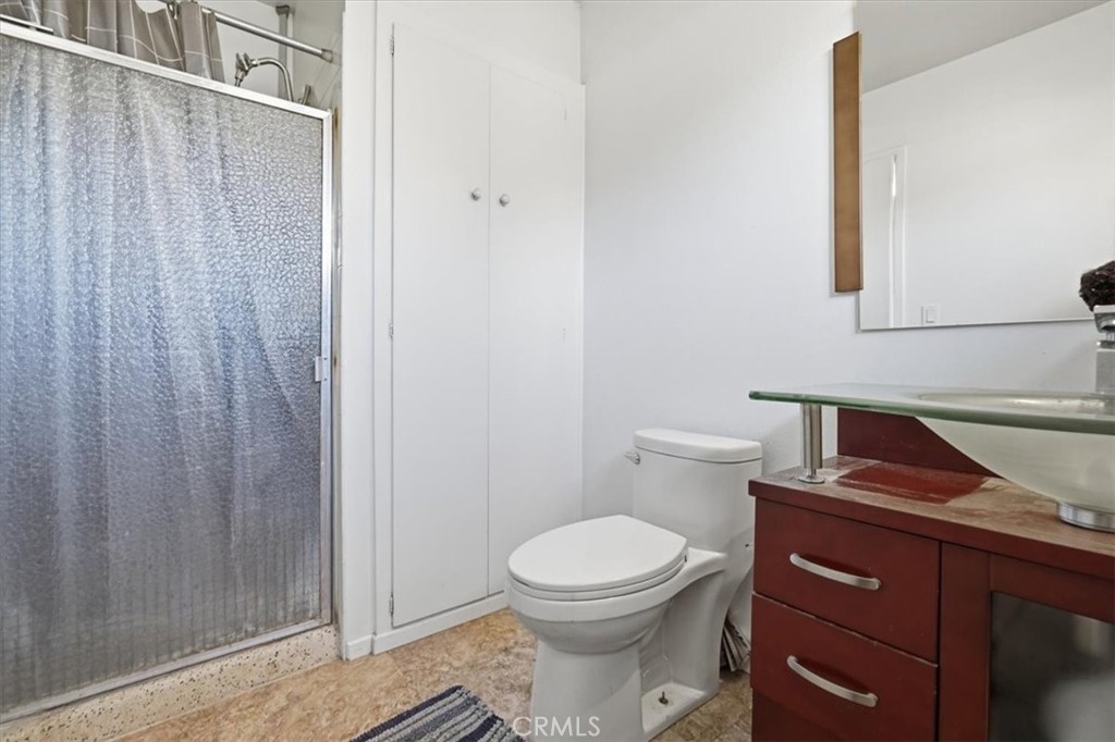 8511 Avalon Court Property Photo 8