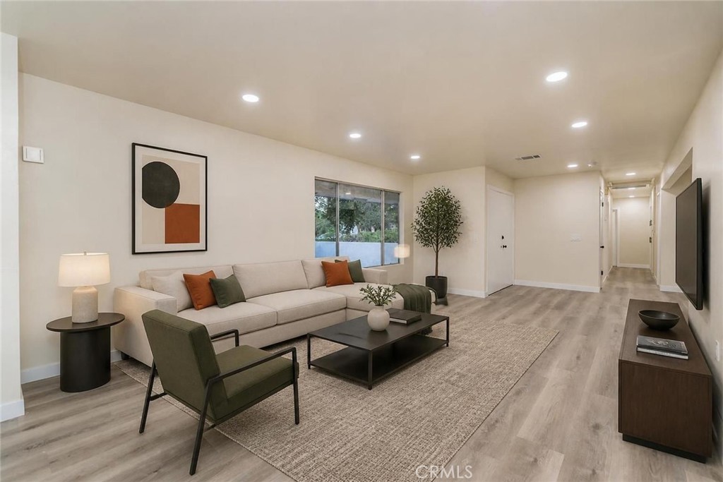 11410 Lombardy Property Photo 6