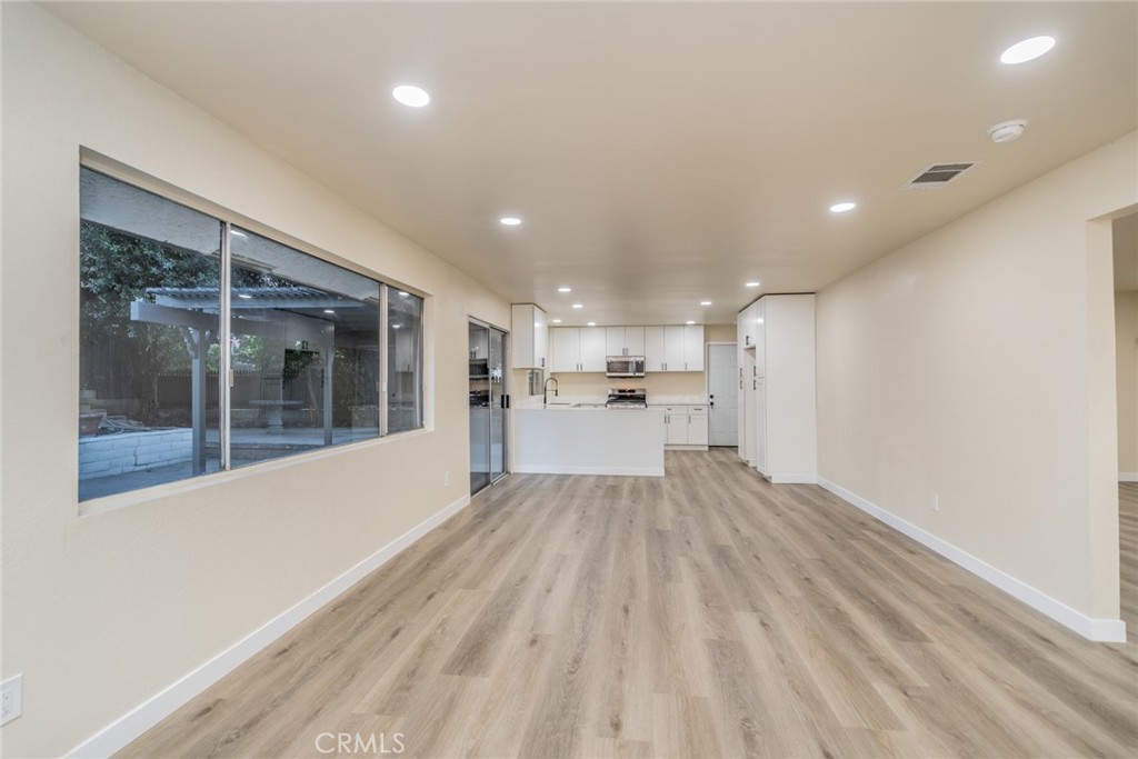 11410 Lombardy Property Photo 8