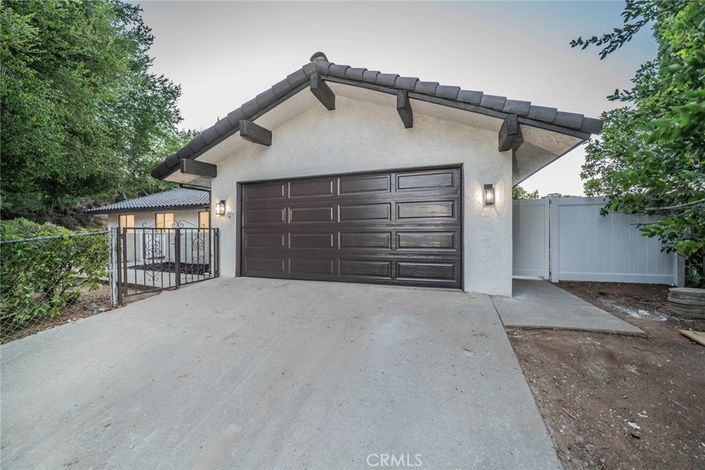 11410 Lombardy Property Photo 41