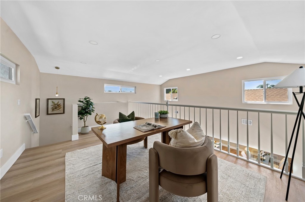 761 Churchill Avenue Property Photo 14