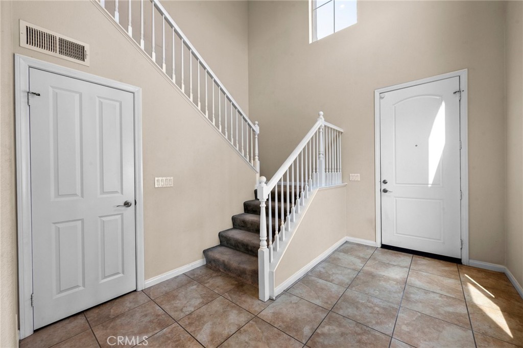 5430 Padua Way Property Photo 2